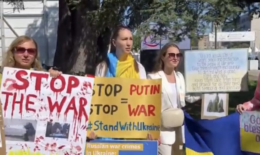 Демонстрация против российской агрессии против Украины и поддержки войны со стороны РПЦ состоялась в Карлсруэ