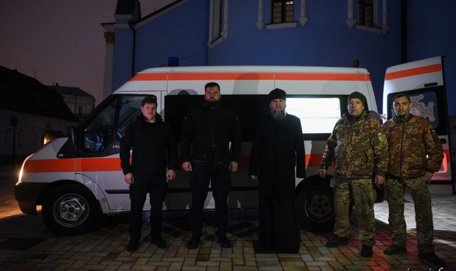 УПЦ США предоставила новую партию автомобилей защитникам Украины
