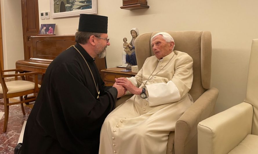 Глава УГКЦ рассказал папе на пенсии Бенедикту XVI о войне