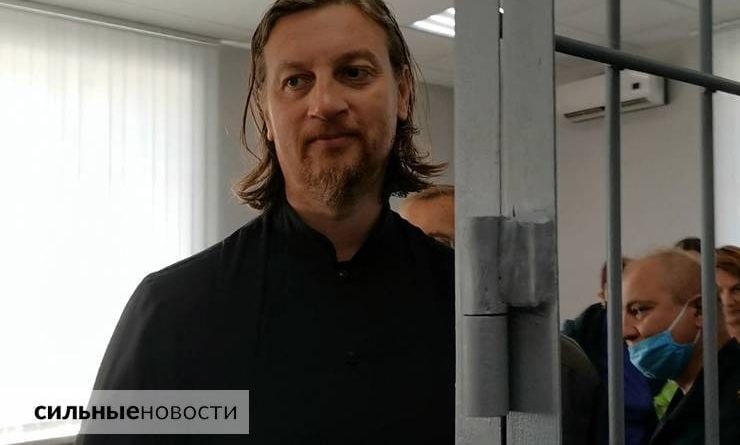 Клирик УПЦ Владимир Дробышевский задается вопросом: Как случилось, что православные христиане из России стреляют в собратьев?