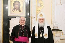 Московский Патриарх встретился с Апостольским нунцием в России