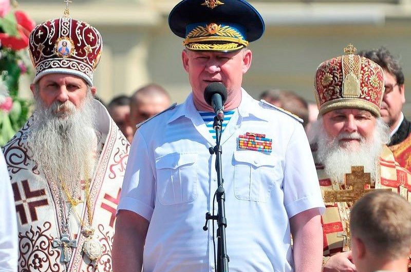 Патриарх Кирилл поздравил командующего ВДВ России с 60-летием