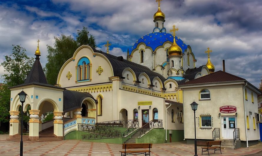 Свято-Елисаветинский монастырь организует кинопремьеру российской агитки