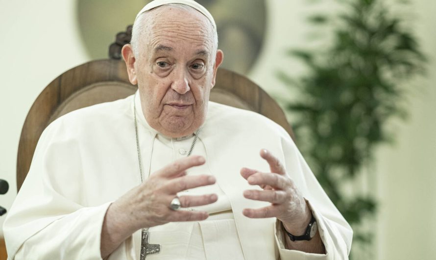 «Инцидент исчерпан». В МИД РФ заявили, что Ватикан попросил прощения за слова Папы Франциска о чеченцах и бурятах