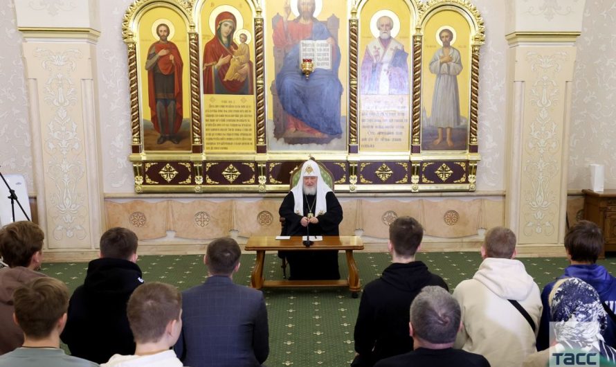 Патриарх Кирилл рассказал, где проходят границы «русского мира». Каким странам приготовиться?