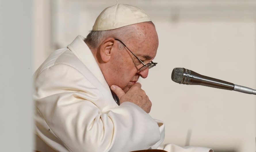 Визит Папы Римского в Киев: будет ли и при каких условиях?