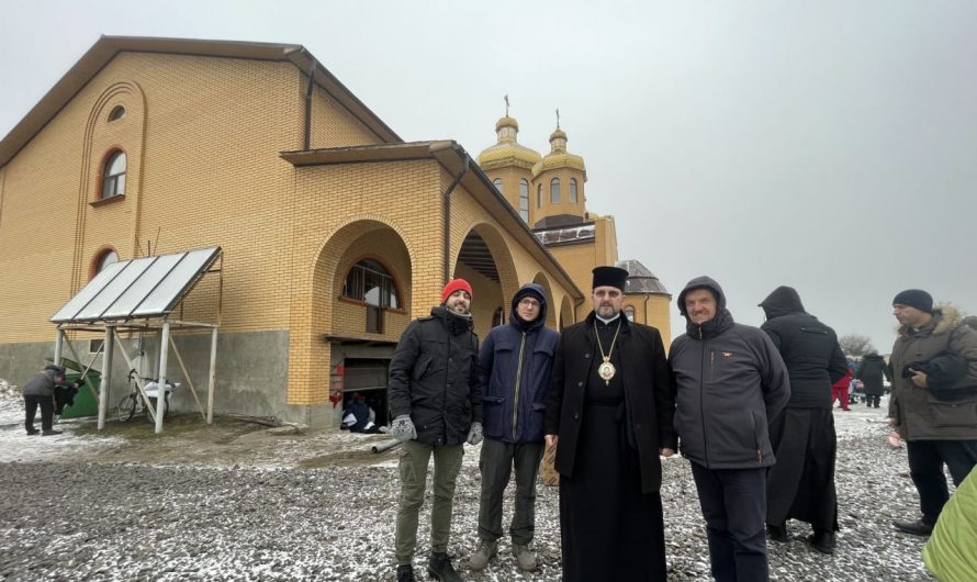 Одесский экзарх УГКЦ Михаил Бубний посетил с гуманитарной миссией деоккупированную Херсонщину