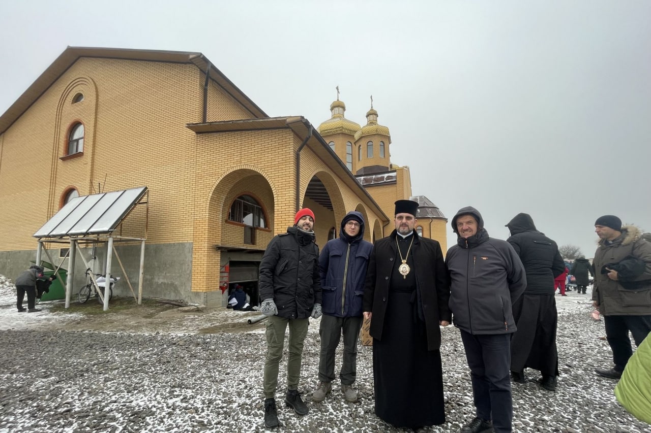 Одесский экзарх УГКЦ Михаил Бубний посетил с гуманитарной миссией деоккупированную Херсонщину