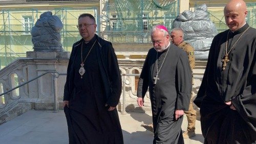 По итогам миссии архиепископа Галлахера оценят шансы визита Папы в Киев