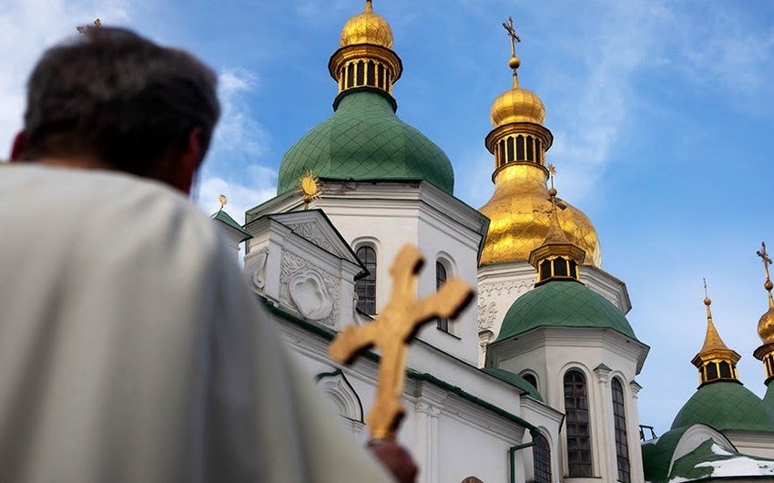 Украина ввела санкции против племянника патриарха Кирилла, лидера РОСХВЕ и еще 20 представителей РПЦ