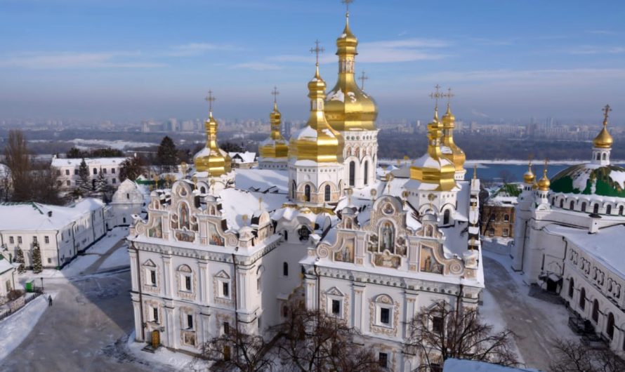 ПЦУ проведет первое богослужение в Киево-Печерской лавре, где ранее служила УПЦ