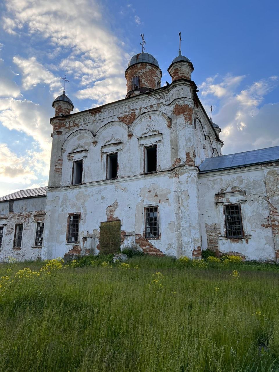 Обстреляна приграничная церковь на Сумщине