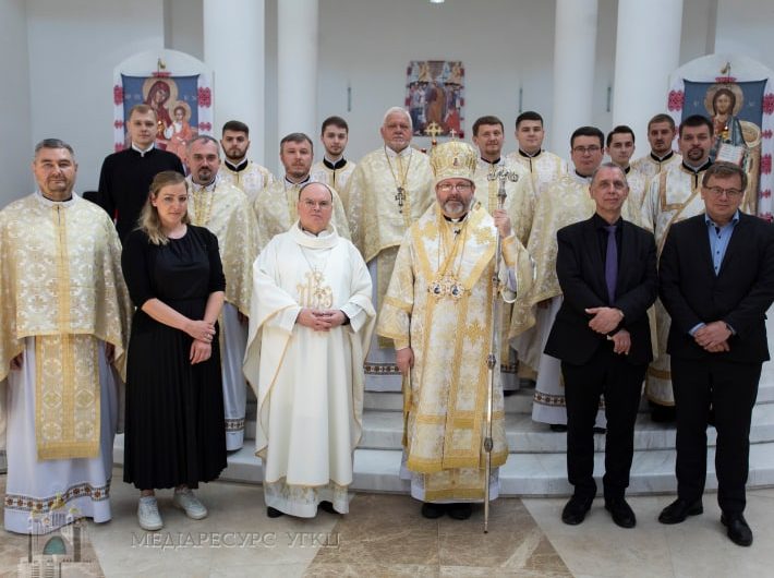 «Спасибо за свидетельство мужества и веры. Мы приехали сюда, чтобы научиться от вас», — делегация немецкого епископата в Киеве