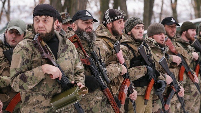 Борода нужна для священной войны. Кадыров и Пригожин заступились за бородатых военных РФ