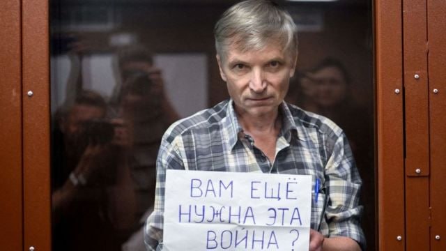 Христианские активисты России заступились за осужденного за «фейки об армии» депутата Горинова
