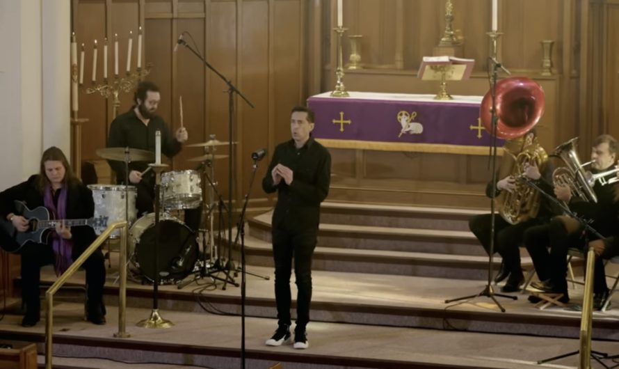 Группа «Ногу Свело!» в годовщину войны опубликовала клип, снятый в лютеранской церкви