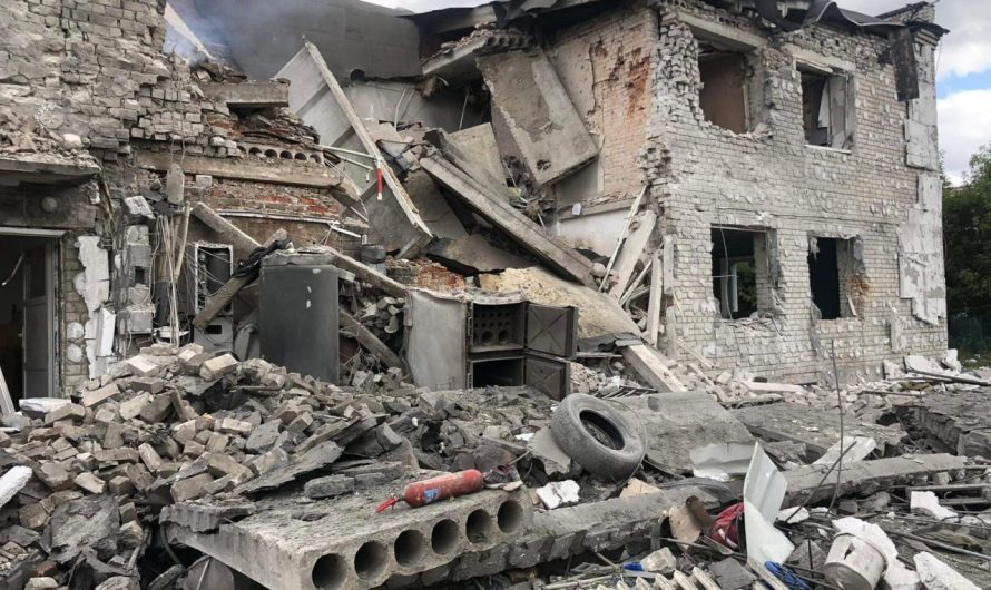 Российские войска разрушили церковный детский дом в Славянске