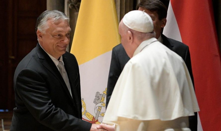 СМИ: Ватикан, возможно, надеется на помощь Венгрии в прекращении войны в Украине