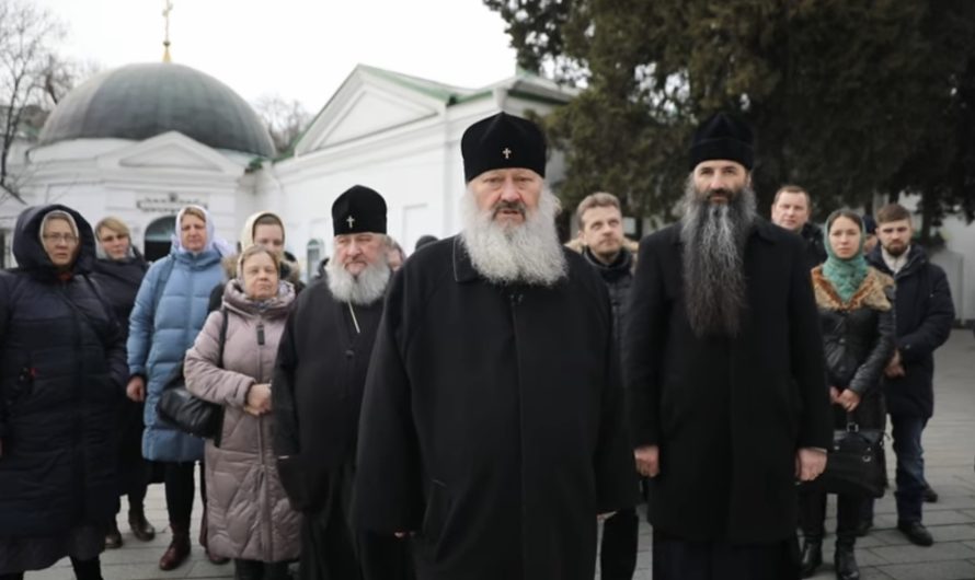 Монахи УПЦ не собираются выселяться из Киево-Печерской лавры