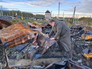 Покидая северную Харьковщину, российские военные сожгли храм ПЦУ