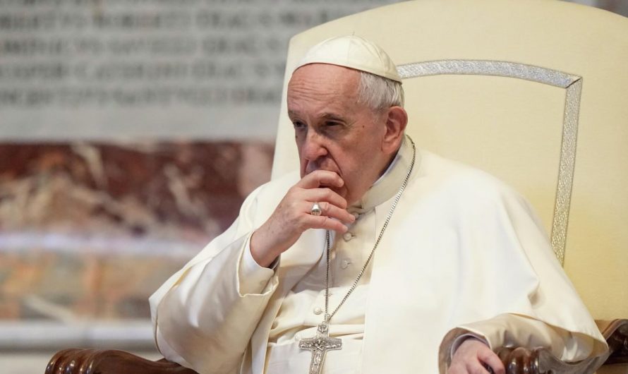 Папа Франциск призвал к пасхальному перемирию — но сделал это странно