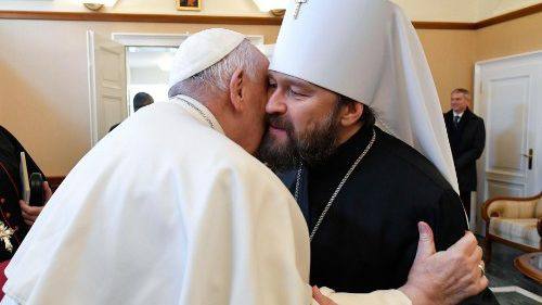 Папа Римский Франциск провел «сердечную встречу» с митрополитом Иларионом (Алфеевым)