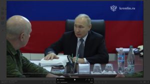 Путин посетил штаб российских войск на Херсонском направлении и подарил икону