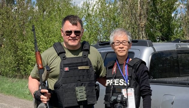 Крестился японский журналист, служащий волонтером в Украине