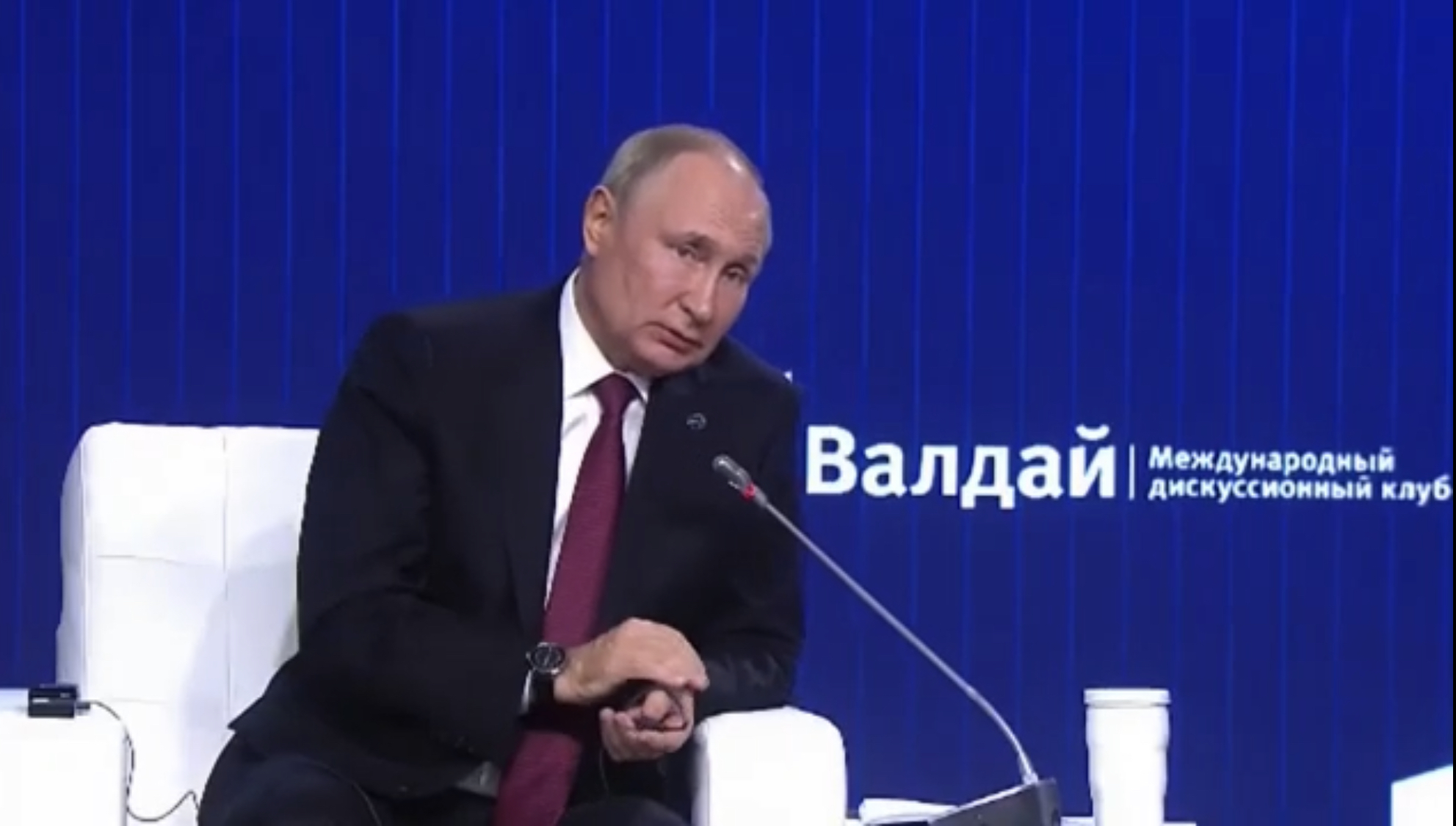 Путин: Традиционные религии настроены исключительно патриотически