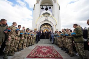 Патриарх Кирилл десантникам перед отправкой на фронт: «Возьмите с собой эти иконочки»