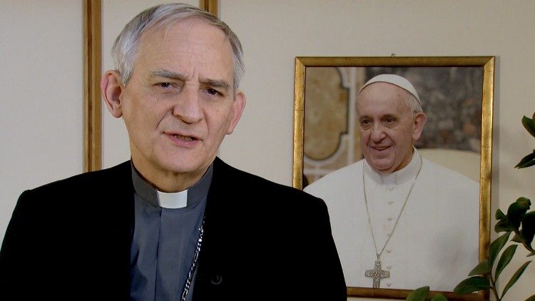 Ватикан поручил кардиналу Дзуппи миссию по войне и миру в Украине