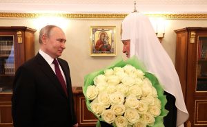 Путин лично поблагодарил патриарха Кирилла «за помощь государству»