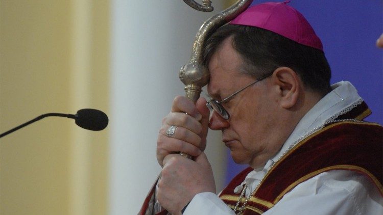Архиепископ Пецци надеется на визит посланника Папы в Москву
