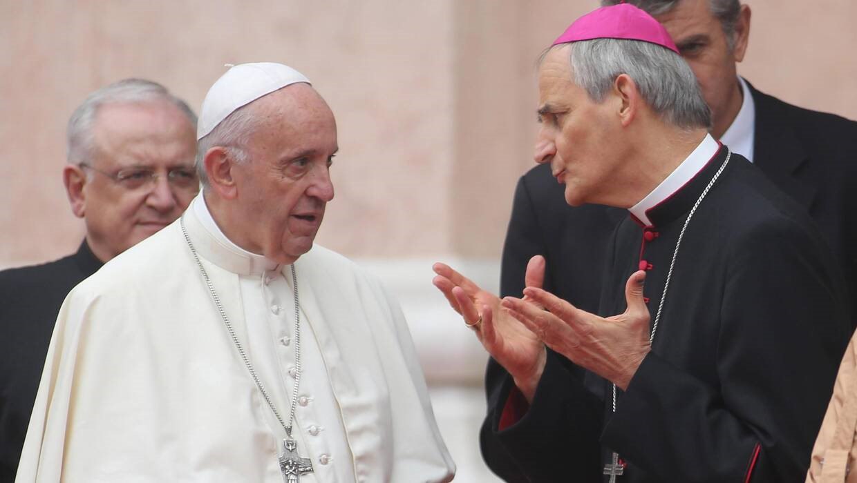 Путин не захотел встречаться с посланником Папы Римского?