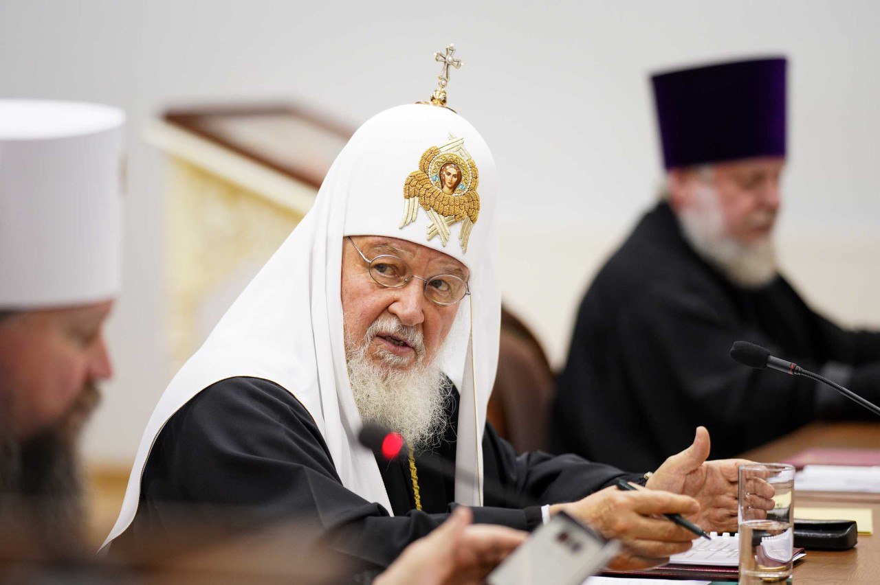 Патриарх Кирилл заявил, что Россия превращается в “остров свободы”