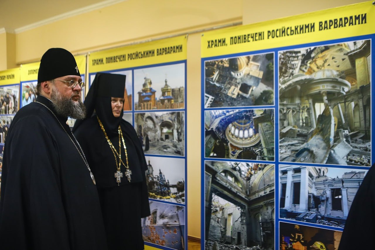 В Киевской духовной академии открылась выставка «УПЦ во всеукраинской борьбе с российской агрессией»