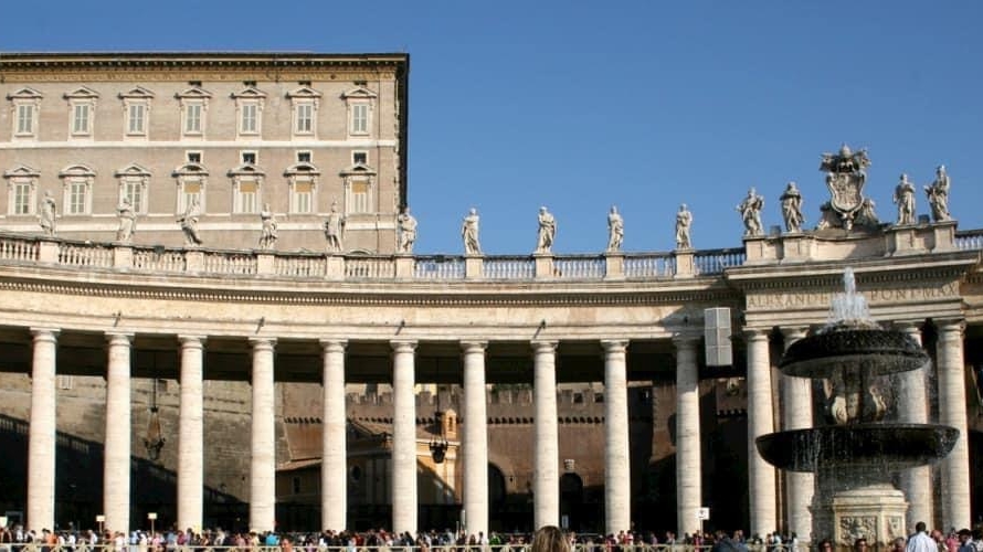 В Ватикане отвергли слова Подоляка о российских инвестициях в банк Ватикана