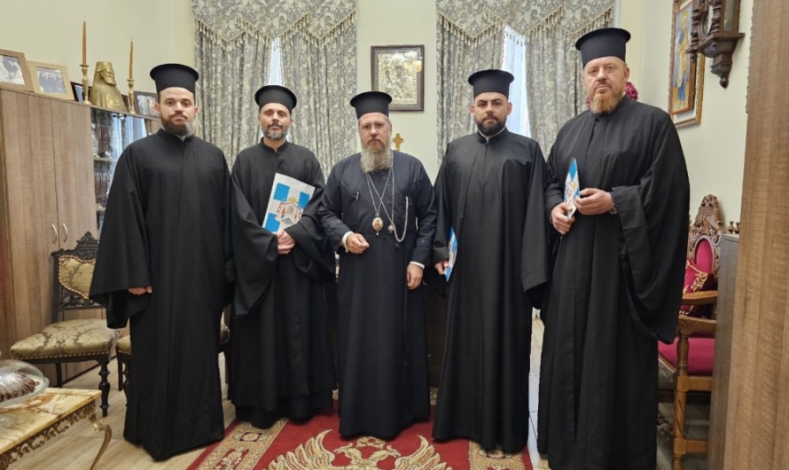 Болгарский патриарх назначил своих священников в храм подворья РПЦ