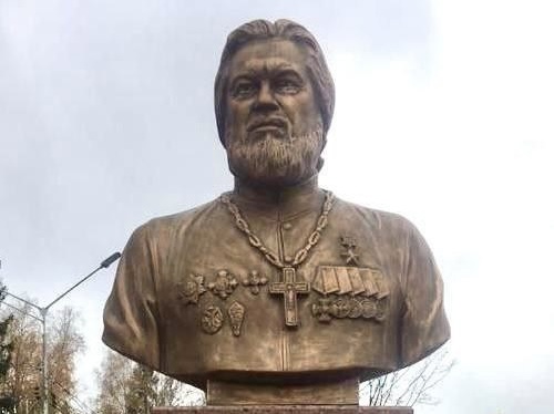 В России открыли памятник священнику, погибшему на войне с Украиной
