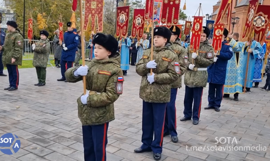 В Волгограде молились за Путина и победу над Украиной