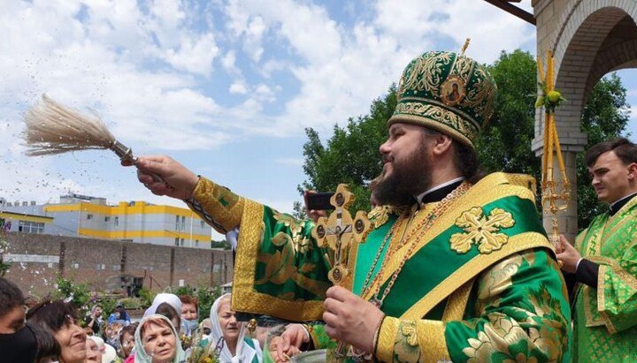 Священник: Оккупационные власти вынуждали митрополита УПЦ перейти в РПЦ