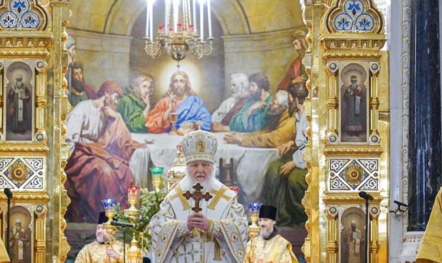 В новогодний вечер патриарх Кирилл призвал молиться за армию РФ и за Путина