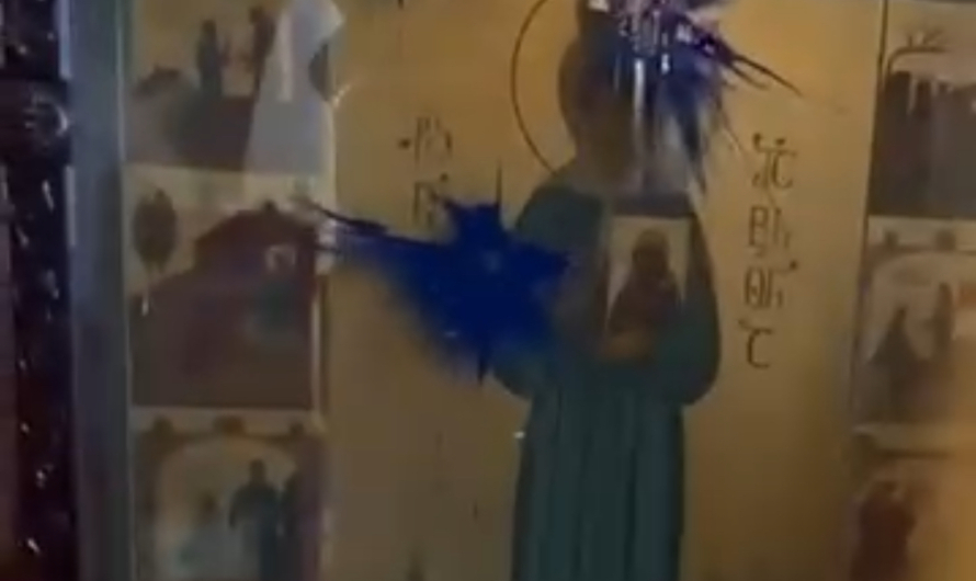 В Тбилиси облили краской икону Матроны Московской. За изображение Сталина