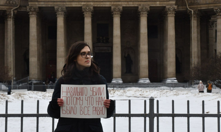 «Успела перекреститься только один раз, второй раз перекрестится не успела».