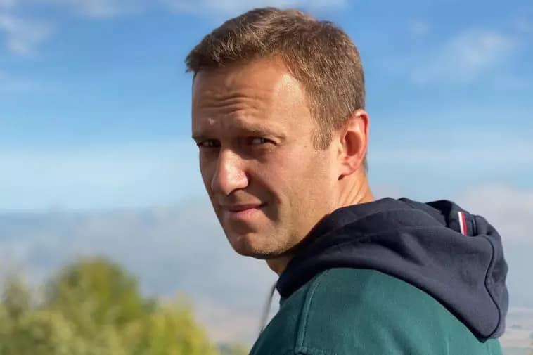 «Блаженны алчущие и жаждущие правды, ибо они насытятся»: в одной из речей на суде Алексей Навальный признавался, какие евангельские строки служат ему инструкцией. Сегодня политика не стало