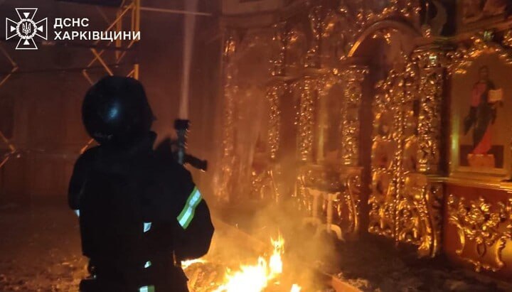 В Волчанске Харьковской области в результате обстрела загорелась церковь