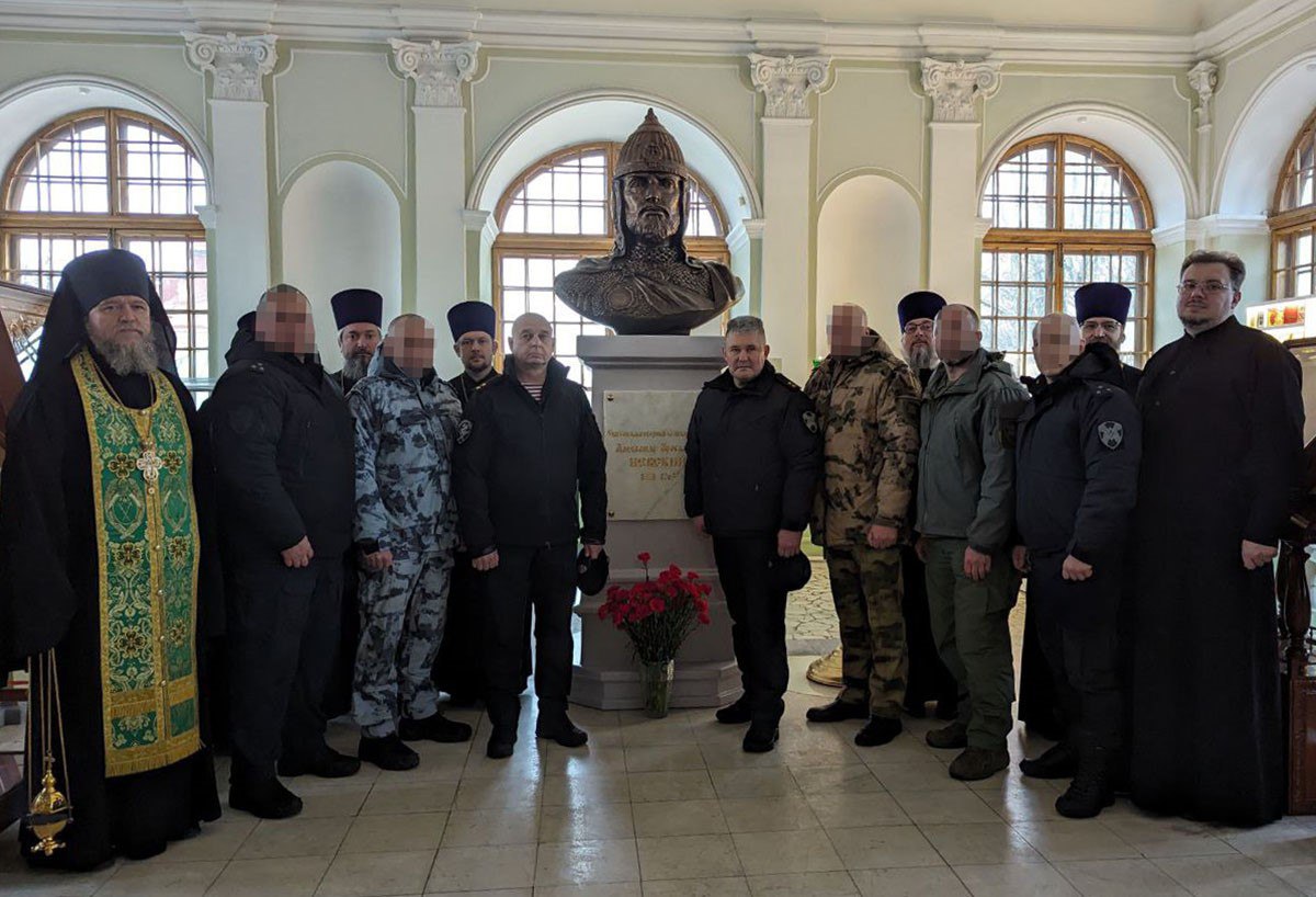 В Санкт-Петербурге прошло молитвенное стояние за солдат Росгвардии