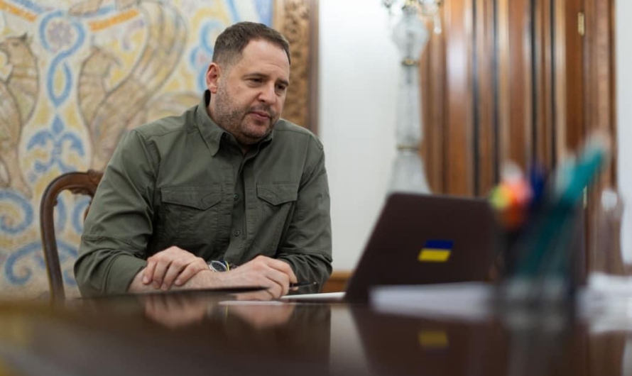 Глава Офиса президента Украины обсудил с кардиналом Дзуппи обмен пленными