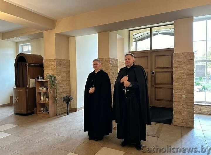 В Беларуси 8 мая задержали двух католических священников