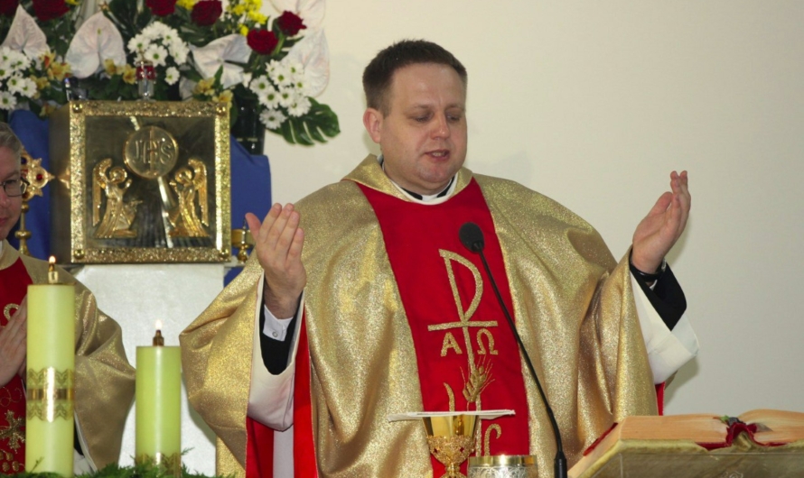 10 суток ареста за флаг Украины — известны подробности суда над белорусским католическим священником